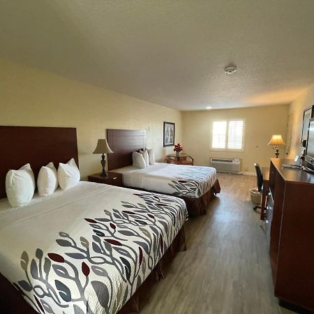 Kenedy Inn And Suites Exterior foto