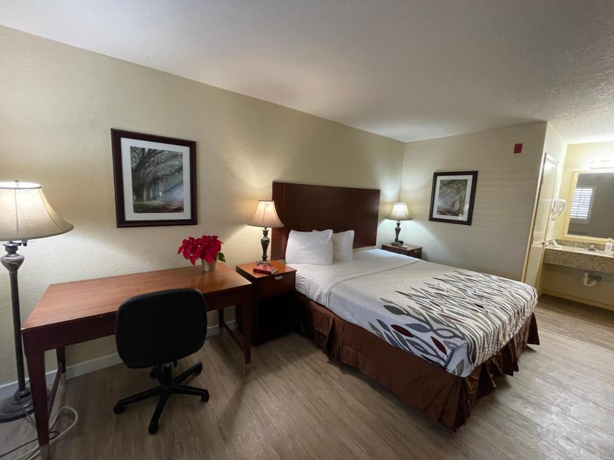Kenedy Inn And Suites Exterior foto